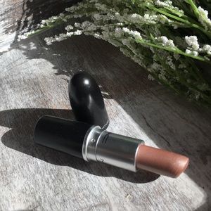 Mac glaze lipstick in Frou.